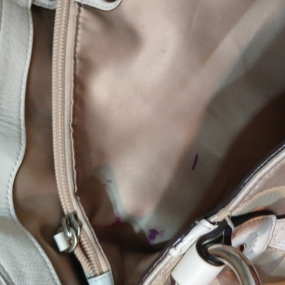 Coach - Picture 10 of 15